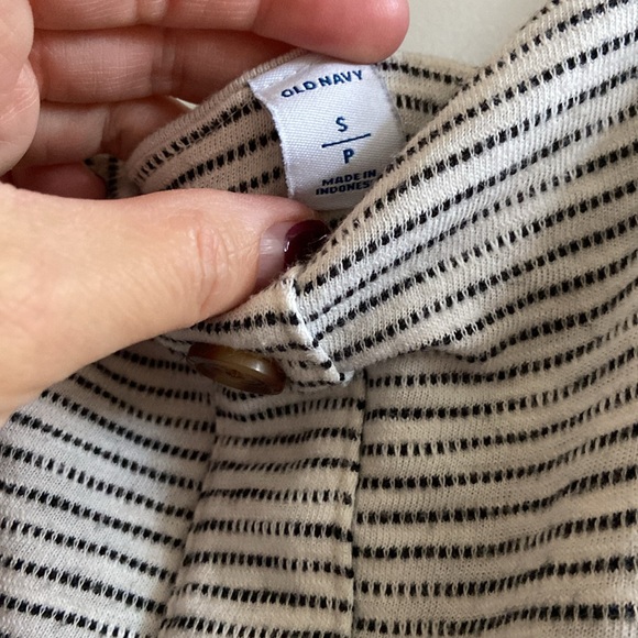 Old Navy striped skater dress in size S - Picture 3 of 5
